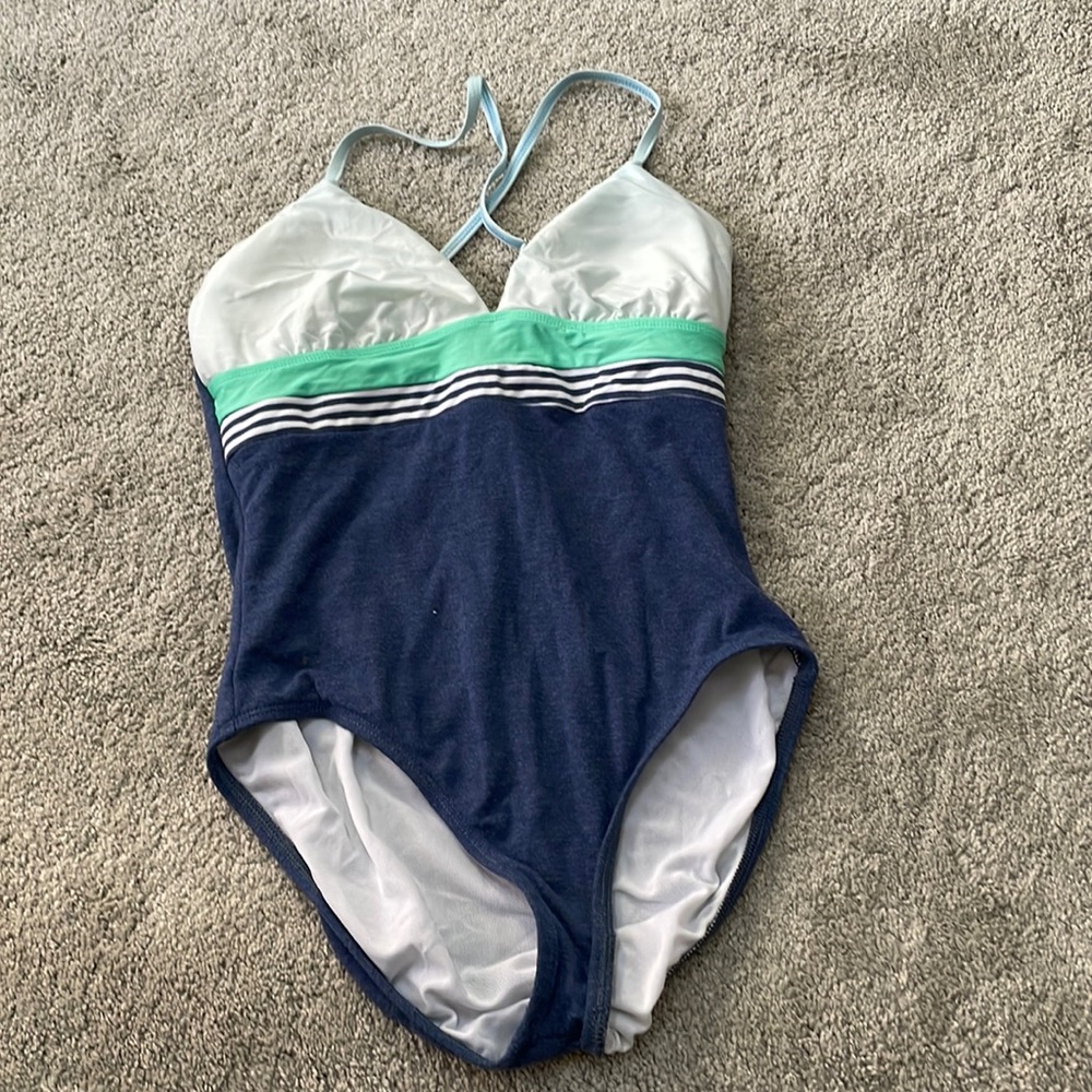 One piece Splendid swimsuit (size M)